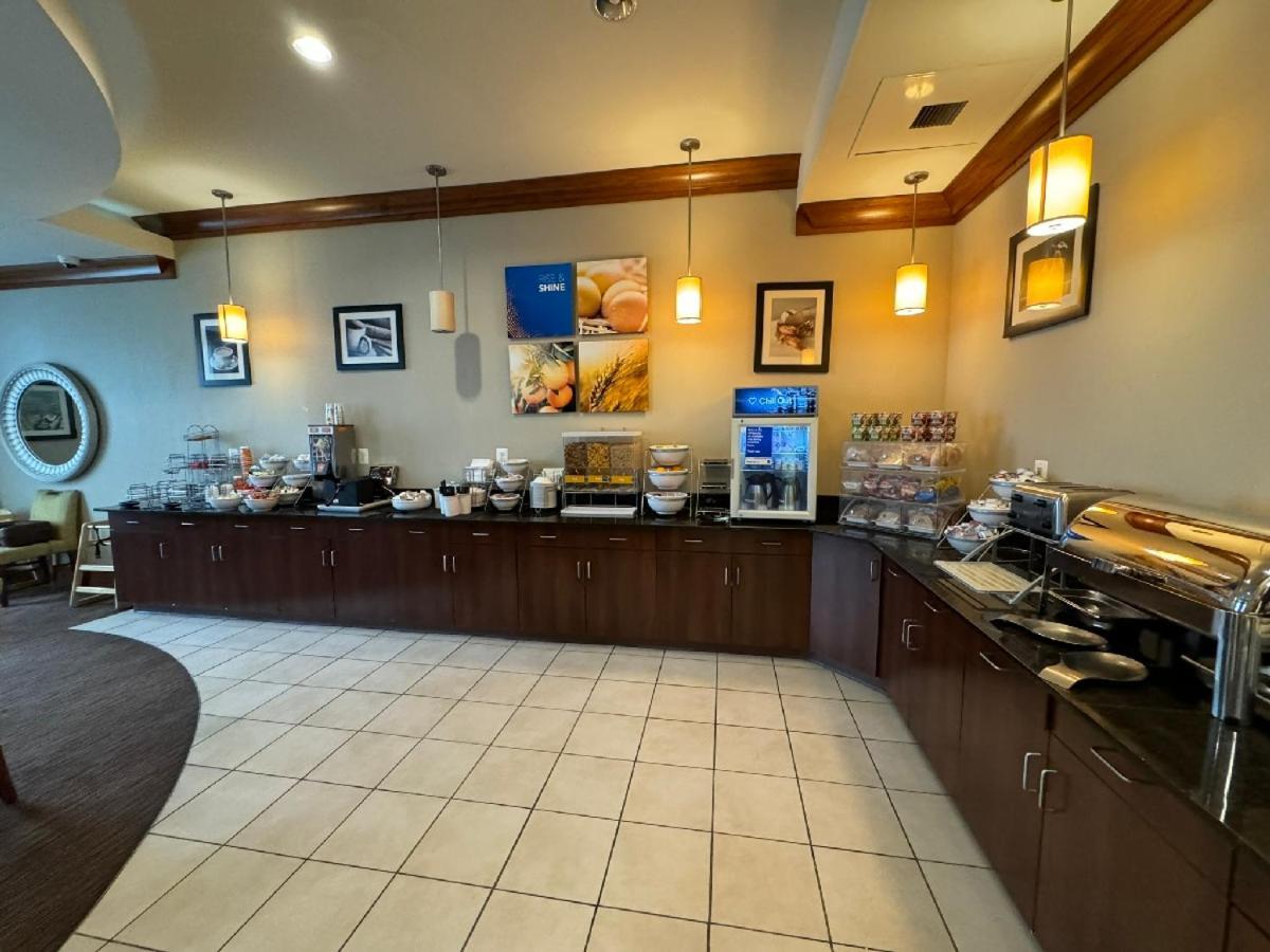לקסינגטון פארק Comfort Inn & Suites מראה חיצוני תמונה
